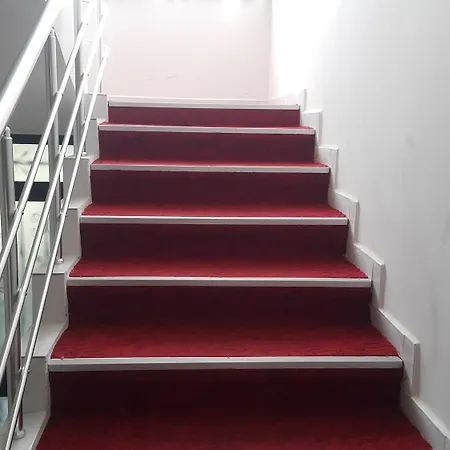 Otel Cicek & 2*